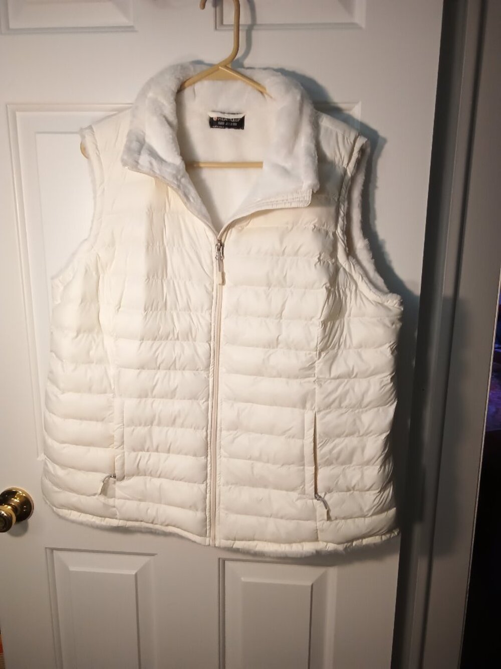 Women's White Puffer Vest with Faux Fur Lining